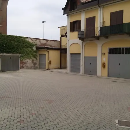 Vercelli Apartment *
